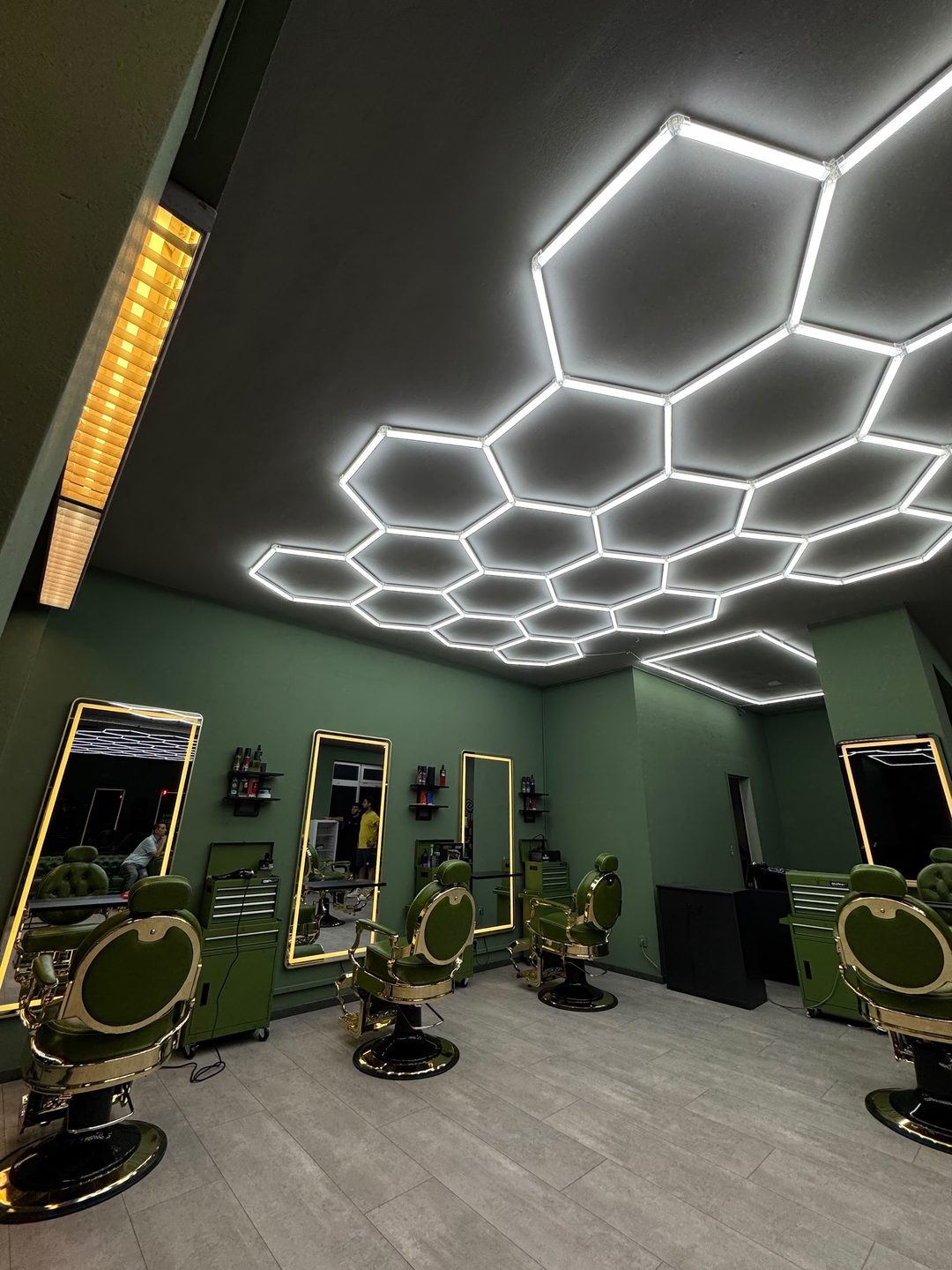 Empire Friseur & Barber